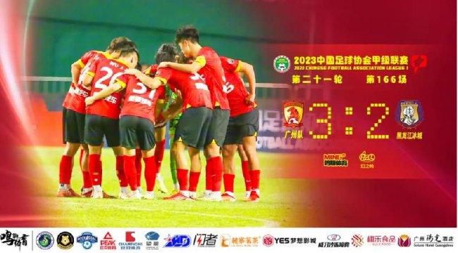 《昨夜情深》：情人节特供黑人喜剧 只负责欢笑 2014-02-18 《昨夜情深》的翻拍在情理之中，要知道，1986年的老版《昨夜情深》可谓奥斯卡金奖导演爱德华·兹威克的代表作。