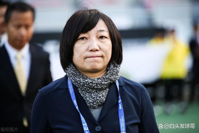 格伦·克洛斯、莎拉·保罗森、泰亚娜·泰勒、金·卡戴珊、妮... 法鲨归来！