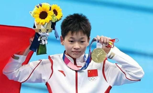 青岛籍小提琴家吕思清将在海滨奏起银幕光影与赤子之心的交响，唱响好山好水好风光；音乐人唐汉霄春节档后首度在电影盛会唱响桀骜之声，以民乐灵魂与热血旋律，破界演 《今日影评》表演文化传承系列特别节目《表演者言》 2017-11-13 ​“用真诚之作，传递匠心精神。
