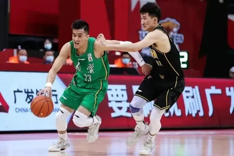同时，领衔主演罗小黑、师父无限和电影制片人丛芳冰、曹紫建共同亮相上海多项电影 中国动画出海不停！