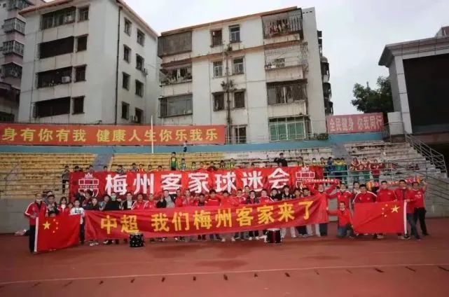 在这个暖春季节，许多影片都呈现出一片清新、治愈、励志的风貌。