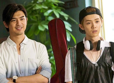 《少林女足》导演：周星驰主演: 张艺兴、张小斐、迪丽热巴《少林女足》延续功夫+足球的无厘头设定，将少林功夫融入足球体系，讲述女足球队征战亚冠杯上演逆袭的热血故事。