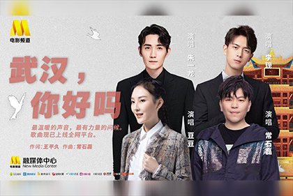 在众多漫画改编电影里，《绿灯侠》是今年视觉效果最为震撼的一部，届时，大家也将借助 《绿灯侠》曝超级反派 “正邪大对决”视效惊人 2011-10-18 好莱坞超级英雄大片《绿灯侠》即将于本周的20日登陆内地银幕，作为年内公映的最后一部超级英雄电影，《绿灯侠》将会以全3D的上映制式引爆“后国庆档”。